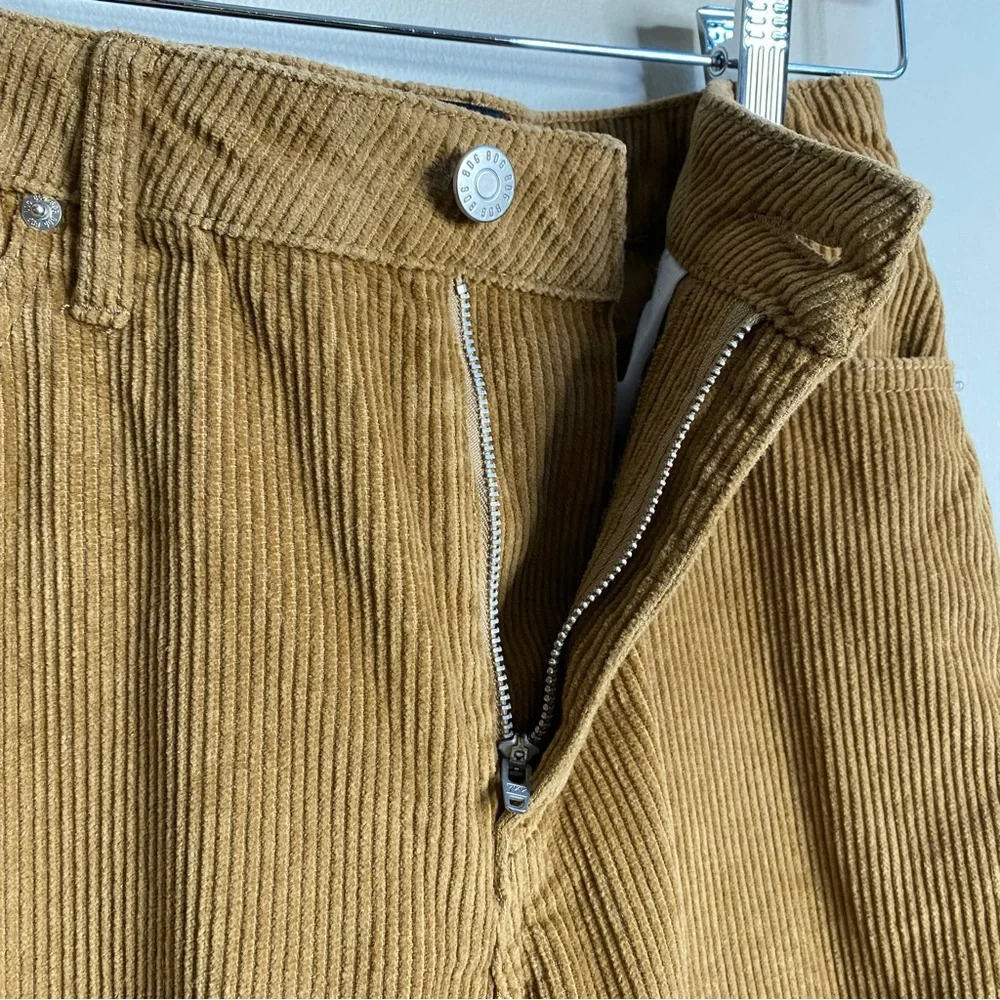Urban Outfitters BDG Tan Mom High-Rise Corduroy Pant Size 25